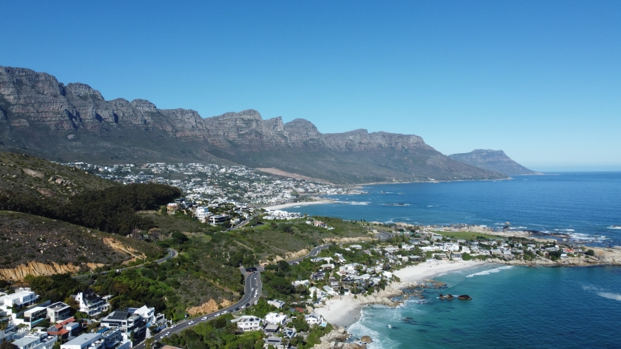 2 Bedroom Property for Sale in Clifton Western Cape